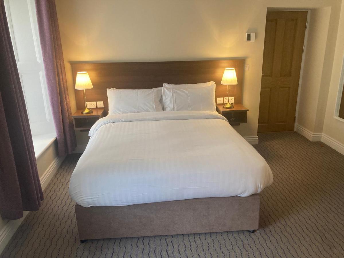 Mcnulty'S Guest House إنيسكرون المظهر الخارجي الصورة